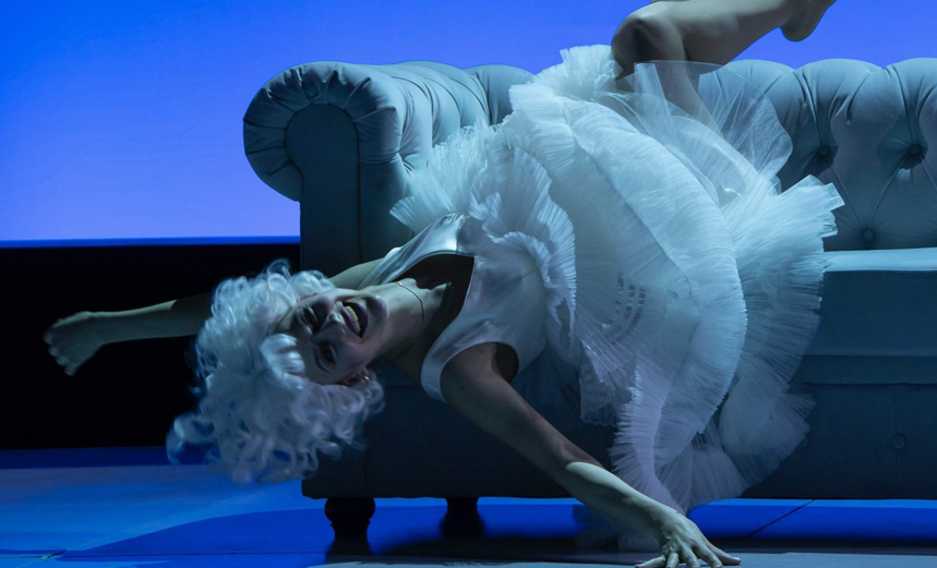 Обратная сторона медали