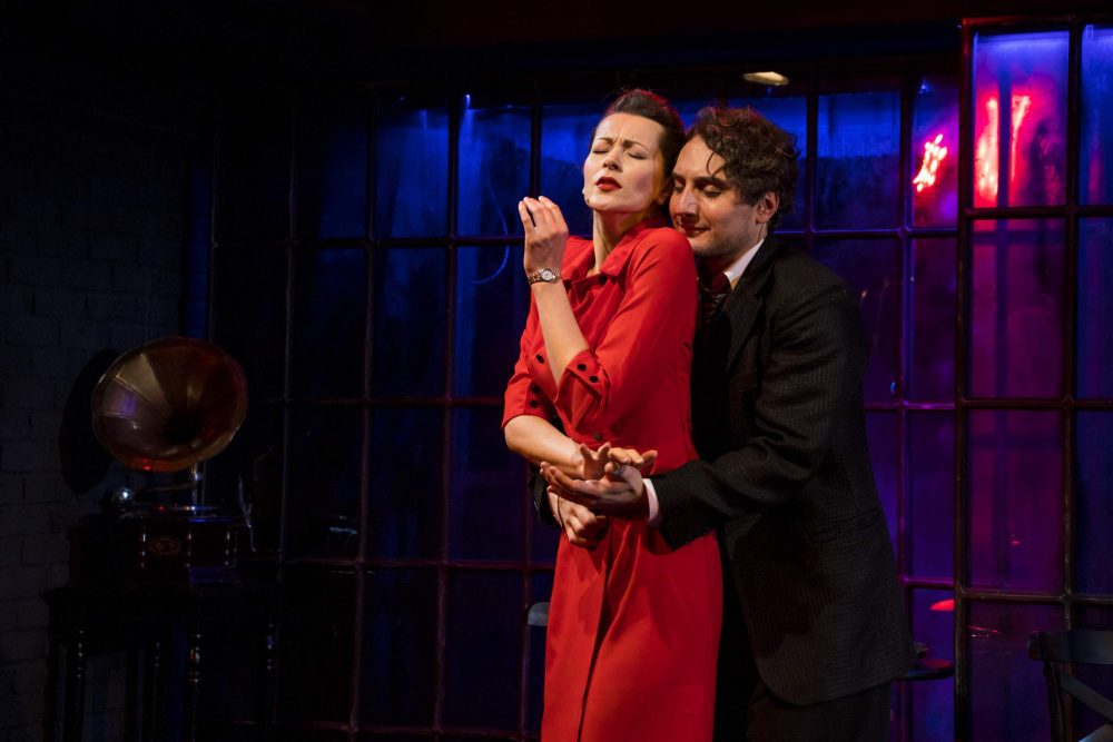 Танго между строк