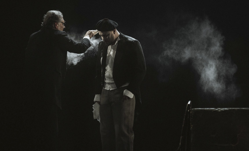 Ветер шумит в тополях