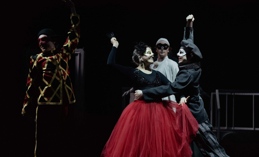 Королева - мать