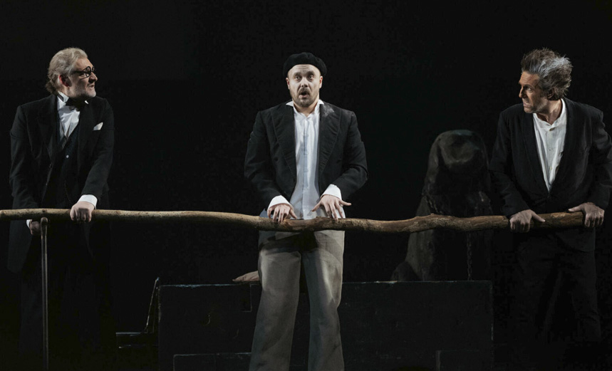 Ветер шумит в тополях