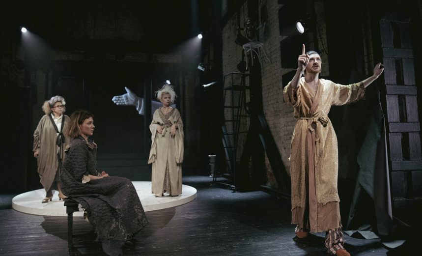 Самоубийца