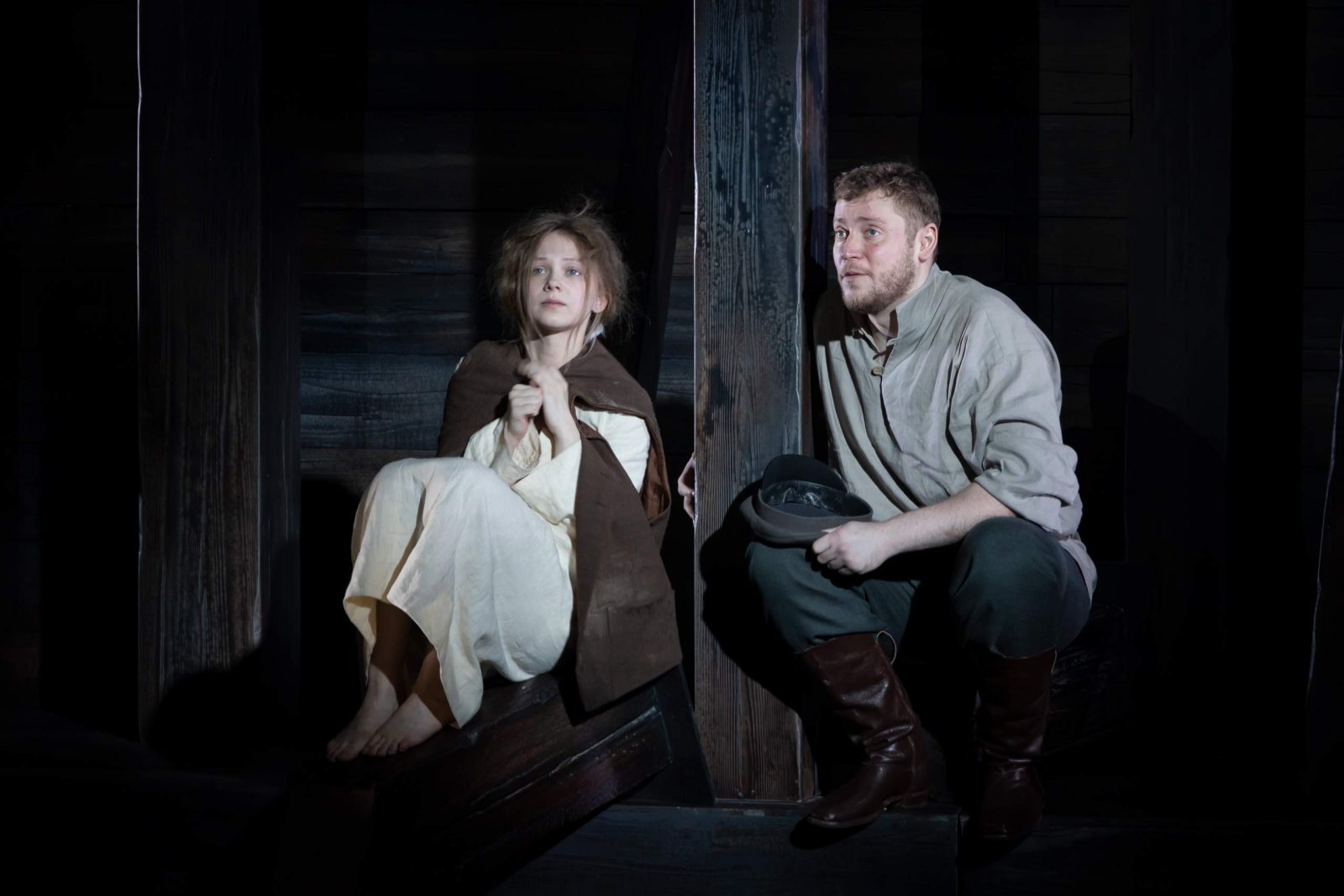 Светит, да не греет