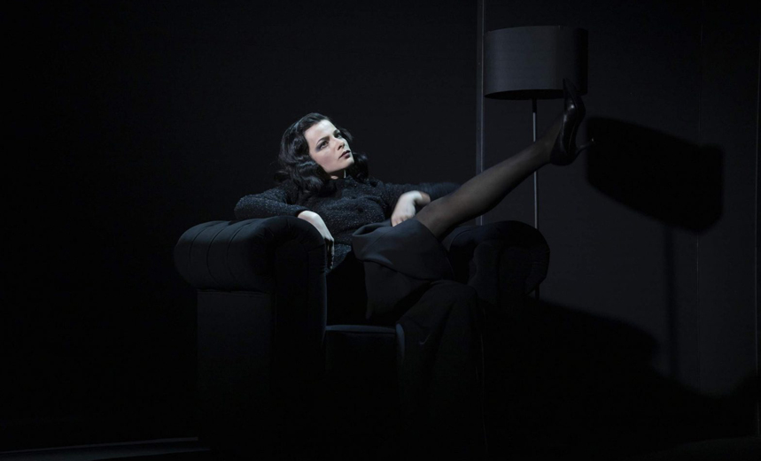 Обратная сторона медали